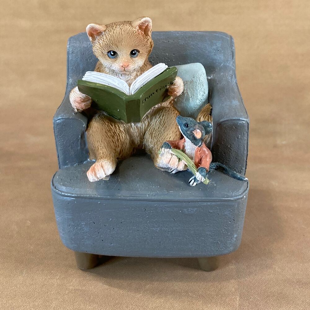 Fairy Garden Resin Reading Kitty & Mouse Shelf Sitter Figurine w/Box EUC